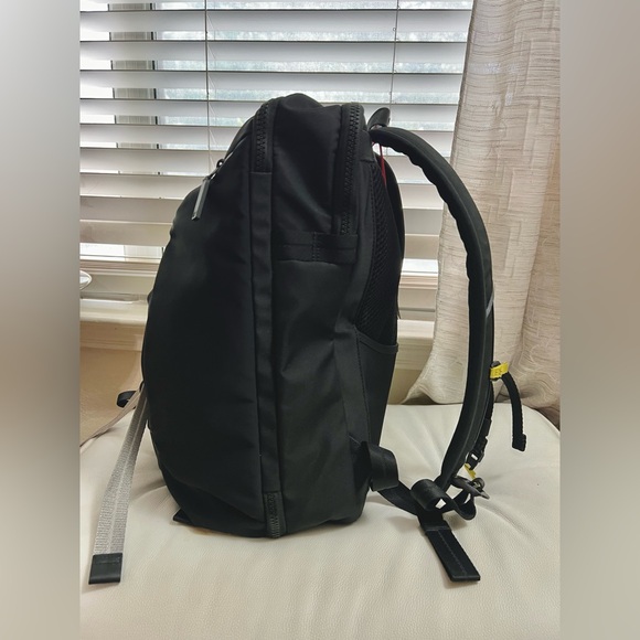 TUMI TAHOE View Splitpack Backpack Duffle NWT Black - Picture 10 of 13